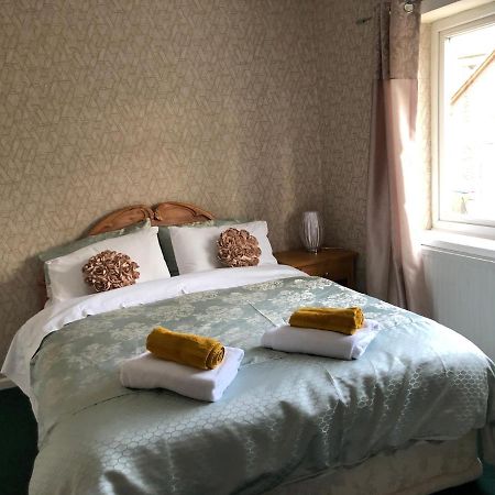 3-Bed House Waterfall Country Brecon Beacons Pontneddfechan Extérieur photo