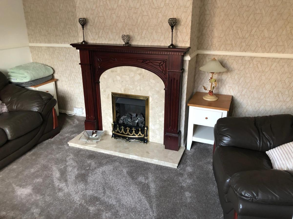 3-Bed House Waterfall Country Brecon Beacons Pontneddfechan Extérieur photo