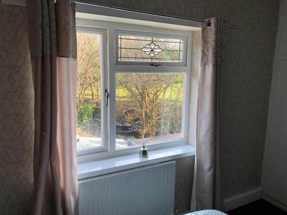 3-Bed House Waterfall Country Brecon Beacons Pontneddfechan Extérieur photo