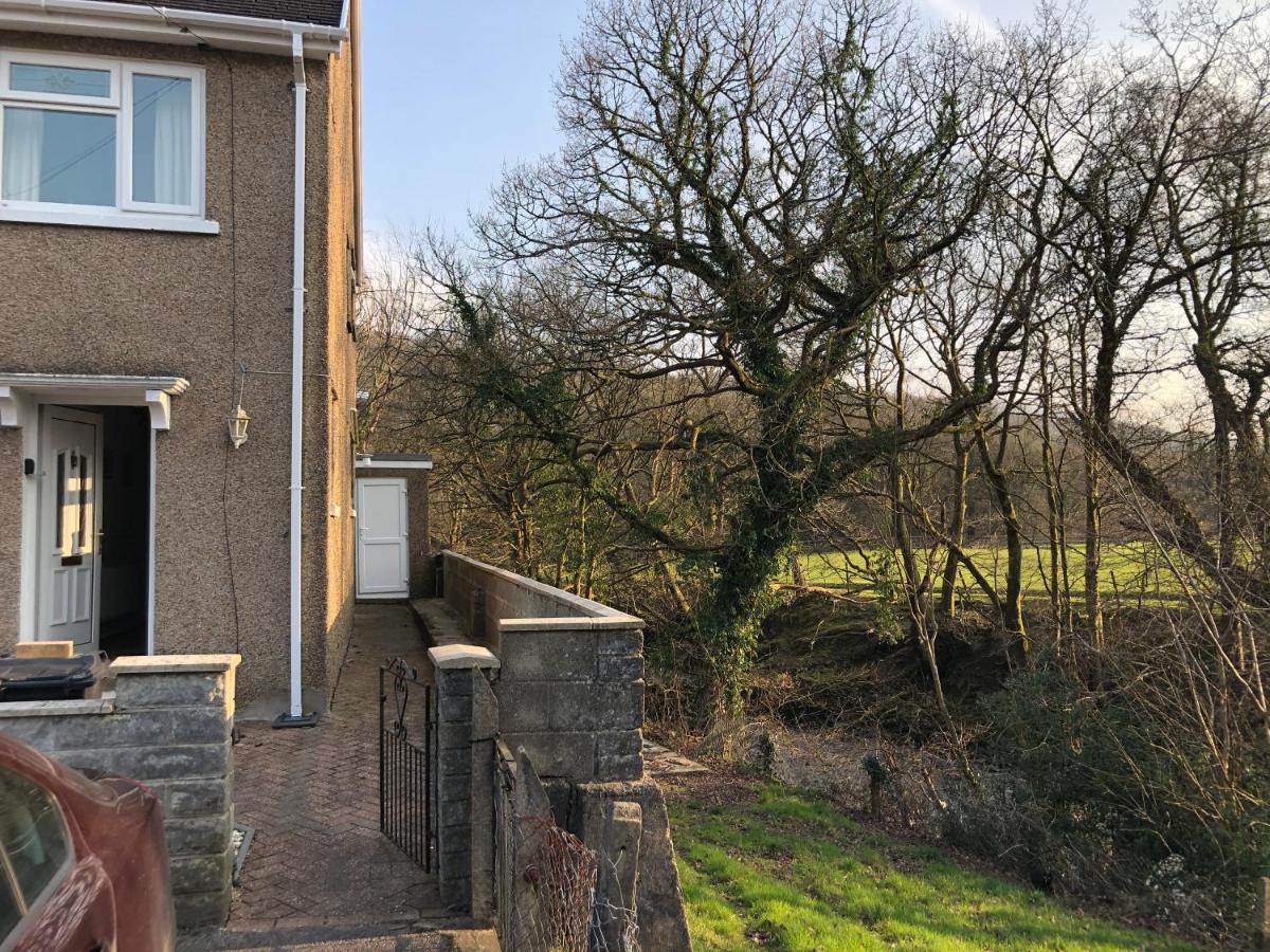 3-Bed House Waterfall Country Brecon Beacons Pontneddfechan Extérieur photo