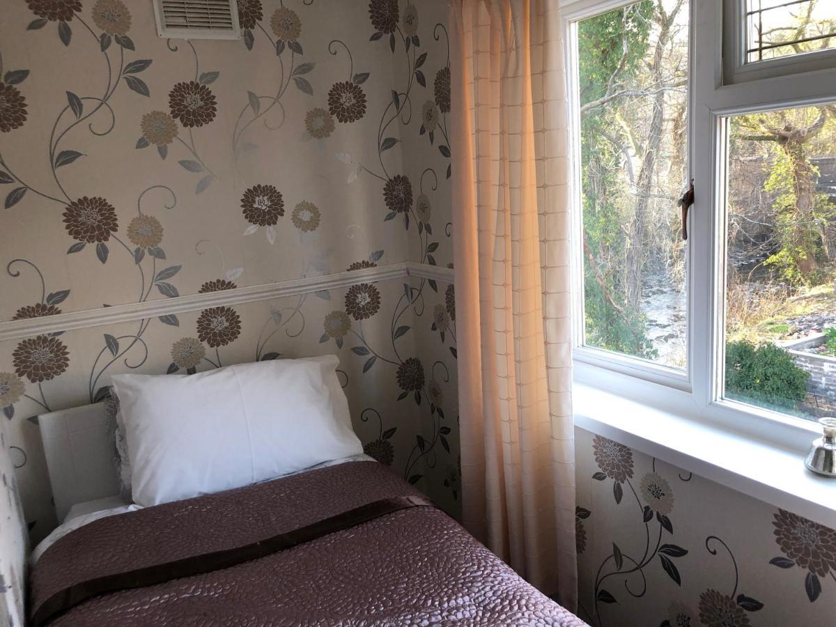 3-Bed House Waterfall Country Brecon Beacons Pontneddfechan Extérieur photo